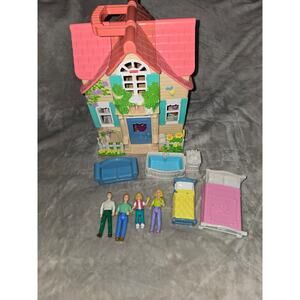 Fisher Price Country Cottage Sweet Streets Loving Family Doll House Mattel 2000